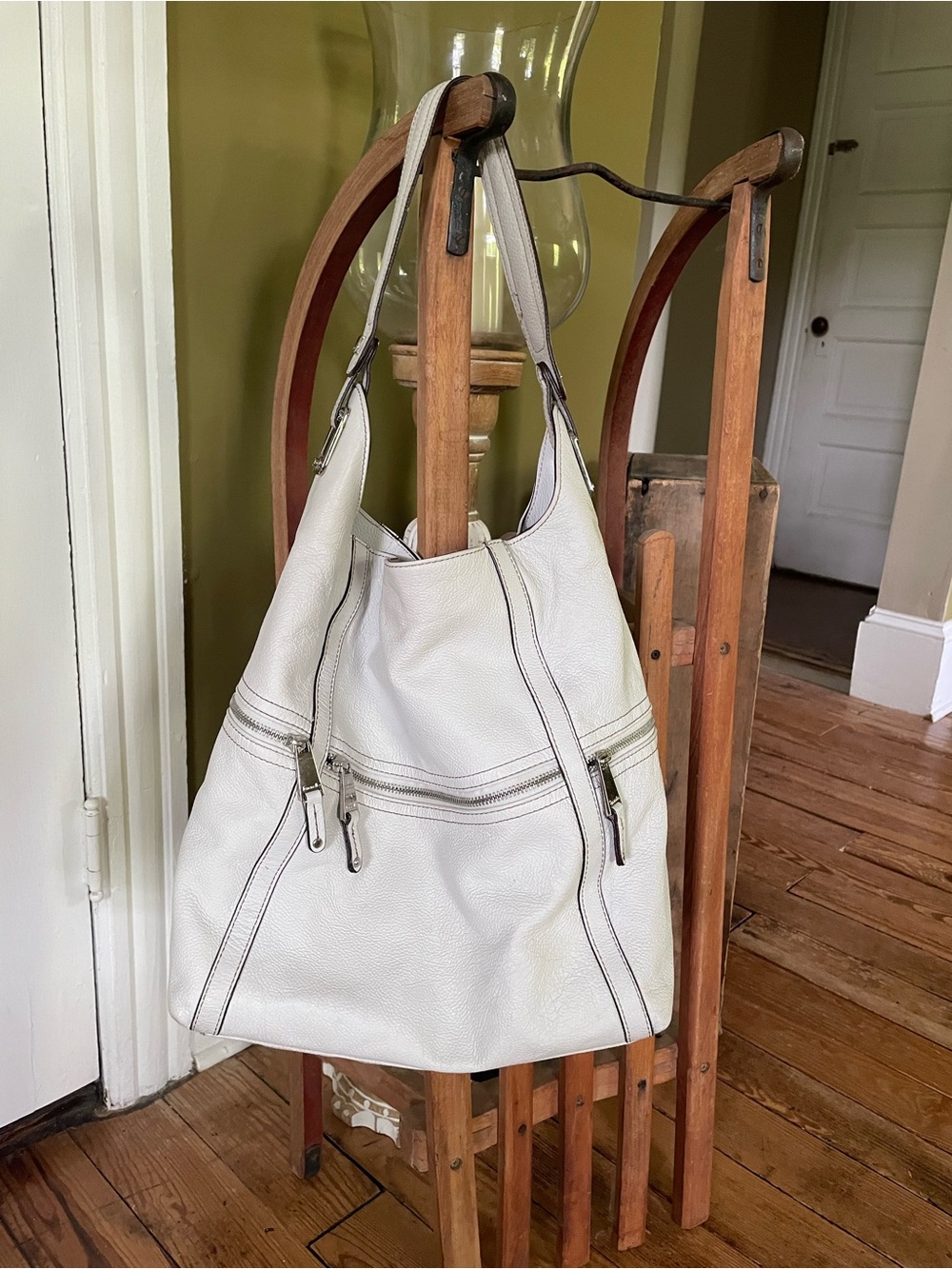 Tignanello White Leather Shoulder Tote with Front Zip Pockets